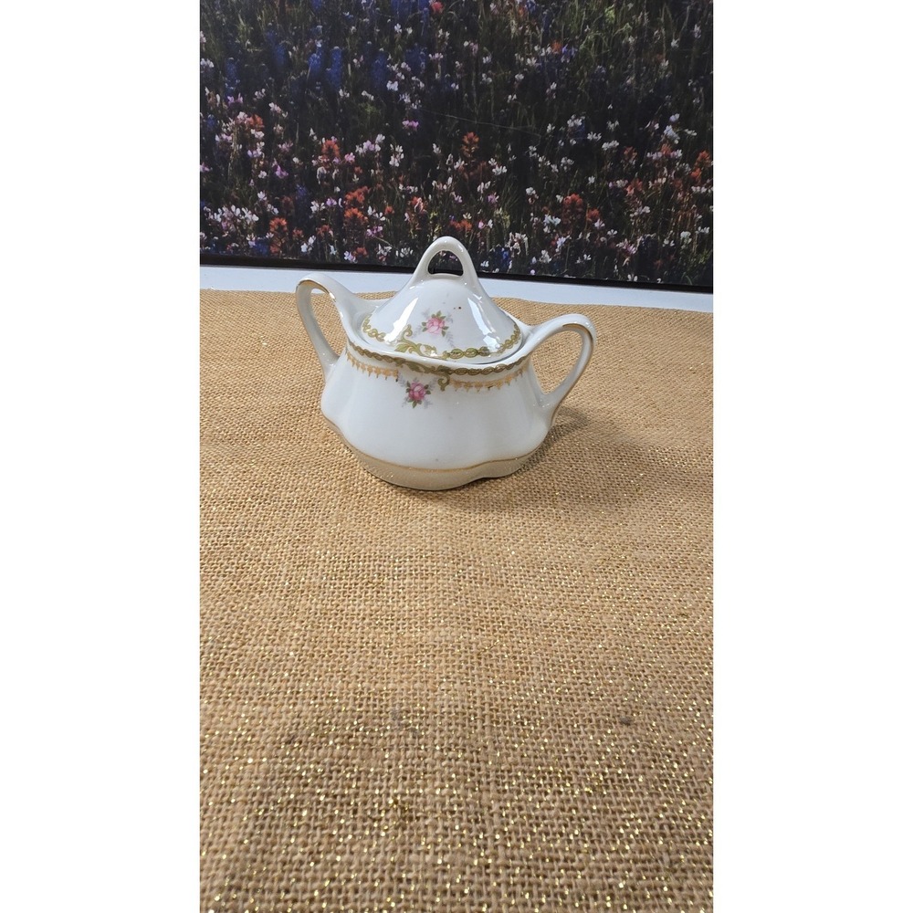 CC-1581 Vintage sugar dish